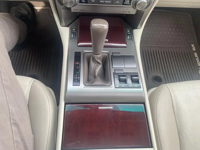 2016 Lexus GX 460 photo 20
