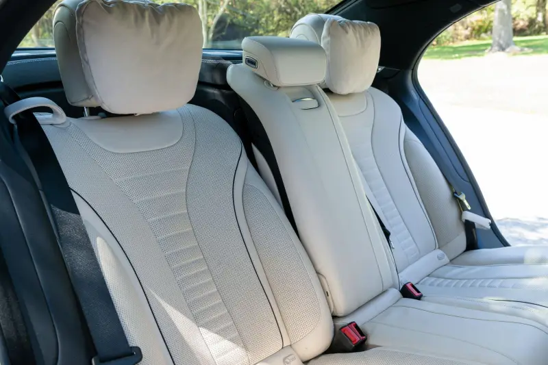 2018 Mercedes-Benz S560 photo 40