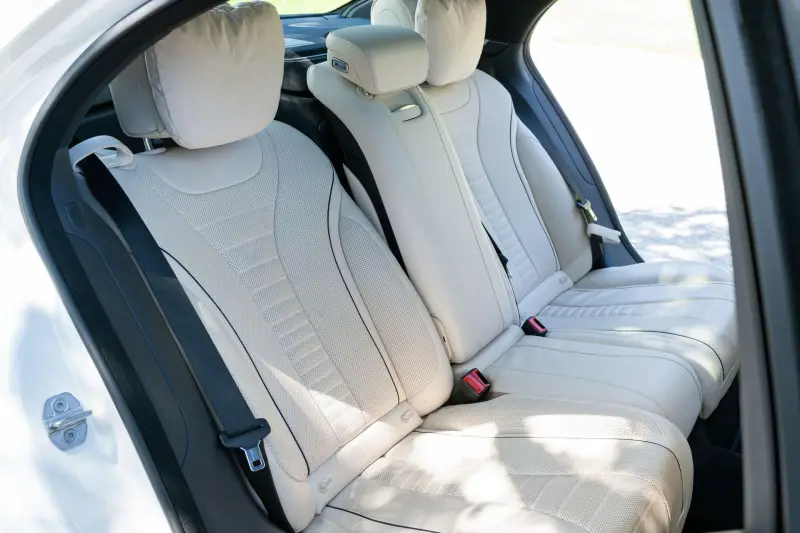 2018 Mercedes-Benz S560 photo 33
