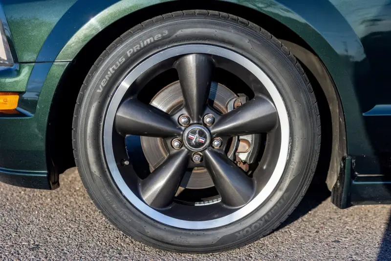 2008 Ford Mustang Bullitt photo 21