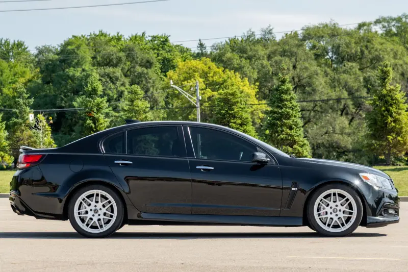 2015 Chevrolet SS photo 3